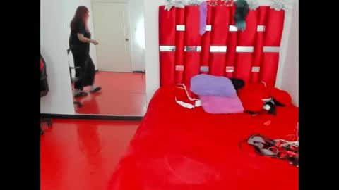 Snapshot of scarlett_red_11 chatting on May 2026 03:40:02 PM scarlett_red_11 online show from May 2026 03:40:02 PM