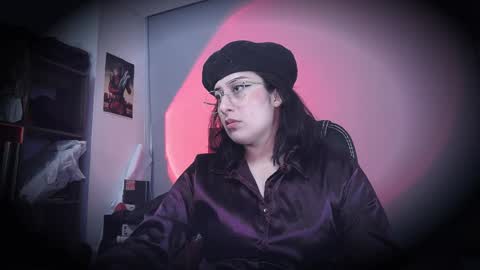 Snapshot of scarlett_sen chatting on June 2026 03:17:01 PM Mistress Scarlett online show from June 2026 03:17:01 PM