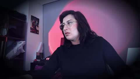 Snapshot of scarlett_sen chatting on June 2026 02:56:02 PM Mistress Scarlett online show from June 2026 02:56:02 PM