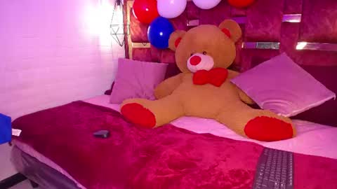 Snapshot of scarlett_squerit chatting on July 2026 01:41:02 PM scarlett_squerit online show from July 2026 01:41:02 PM