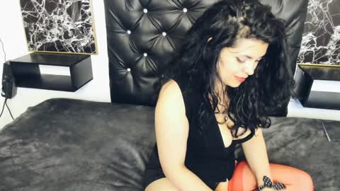 Snapshot of scarlett_w0lf chatting on December 2024 09:08:01 PM Scarlett online show from December 2024 09:08:01 PM