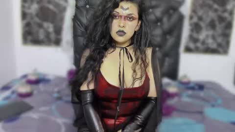 Snapshot of scarlett_w0lf chatting on October 2025 05:25:01 PM Scarlett online show from October 2025 05:25:01 PM