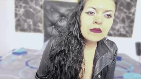 Snapshot of scarlett_w0lf chatting on November 2025 03:44:01 PM Scarlett online show from November 2025 03:44:01 PM