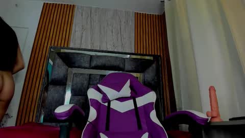 Snapshot of scarlett_zin chatting on February 2026 06:30:01 PM Scarlett zin follow me online show from February 2026 06:30:01 PM