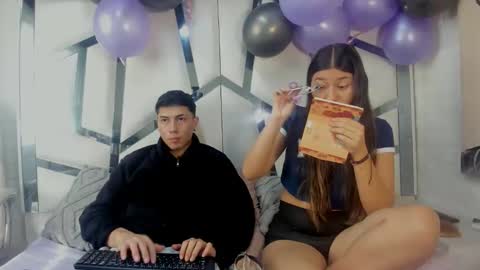 Scarlett and Lucas online show from February 2026 01:17:01 PM