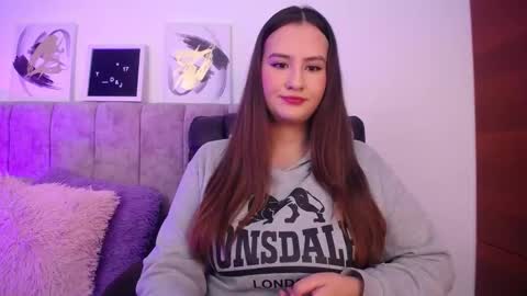 Snapshot of scarlettbrowmn chatting on January 2025 02:24:02 AM Sara online show from January 2025 02:24:02 AM