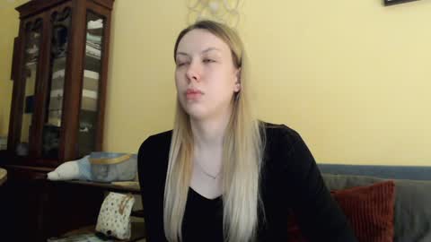 Scarlett online show from February 2025 04:11:02 PM