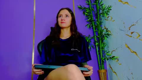 Snapshot of scarlettjones_x chatting on October 2025 08:44:02 AM Scarlet online show from October 2025 08:44:02 AM