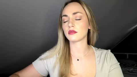 ScarlettxBlonde online show from May 2026 08:42:02 AM