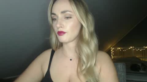 ScarlettxBlonde online show from June 2026 07:27:02 PM