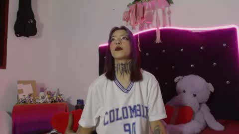 Snapshot of scarllett_bdsm chatting on June 2026 04:35:01 AM Scarllett online show from June 2026 04:35:01 AM