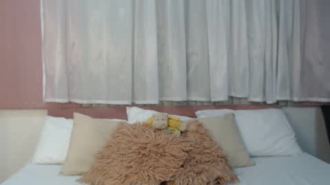 SCARLET online show from November 2025 12:06:01 PM