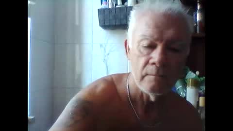 Snapshot of schizzodoro chatting on September 2025 06:57:01 AM schizzodoro online show from September 2025 06:57:01 AM