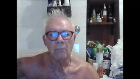 Snapshot of schizzodoro chatting on September 2025 04:12:01 AM schizzodoro online show from September 2025 04:12:01 AM