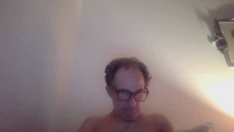 Snapshot of scotchwhieskie chatting on June 2026 10:26:01 PM scotchwhieskie online show from June 2026 10:26:01 PM