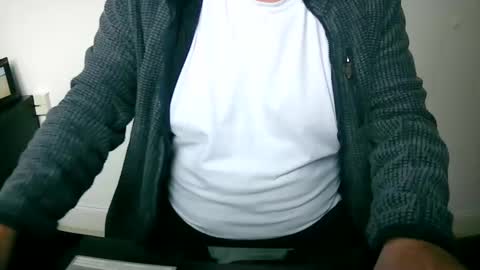 Snapshot of scotti30 chatting on February 2025 09:05:01 AM Scott online show from February 2025 09:05:01 AM