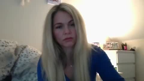 Snapshot of scottishlass1985 chatting on March 2026 11:36:01 AM Scottishlass1985 online show from March 2026 11:36:01 AM