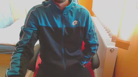 Snapshot of scotty_98 chatting on March 2025 03:38:02 PM scotty_98 online show from March 2025 03:38:02 PM