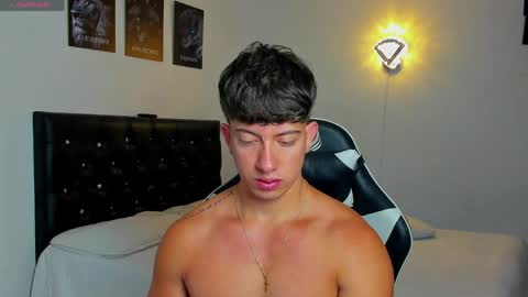 Snapshot of sean_brownx chatting on April 2026 10:49:02 AM Sean online show from April 2026 10:49:02 AM