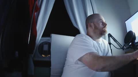 Snapshot of seanv24 chatting on September 2025 02:05:02 AM seanv26 online show from September 2025 02:05:02 AM