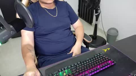 Snapshot of sebassarmi98 chatting on December 2025 03:23:01 AM George online show from December 2025 03:23:01 AM