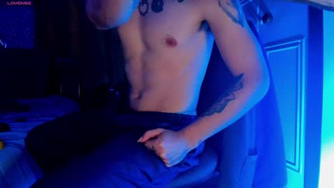 Snapshot of sebastian_foxter chatting on January 2025 12:18:01 AM Sebastian online show from January 2025 12:18:01 AM