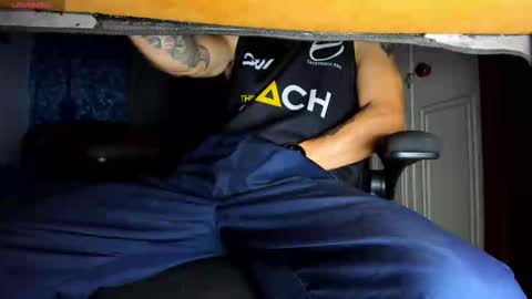 Snapshot of sebastian_foxter chatting on September 2025 12:33:01 AM Sebastian online show from September 2025 12:33:01 AM