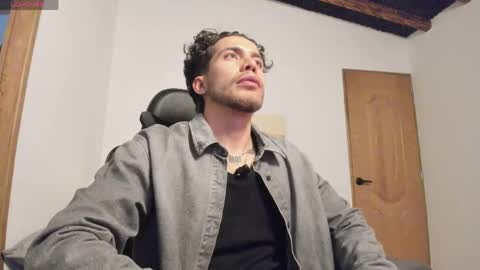 Snapshot of sebastianortizm chatting on May 2026 09:05:02 PM Lucian Sinclair online show from May 2026 09:05:02 PM