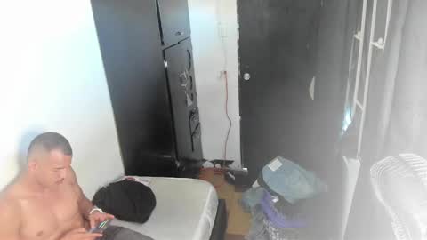 Snapshot of sebastianp13 chatting on December 2024 10:03:02 PM sebatian palacios online show from December 2024 10:03:02 PM