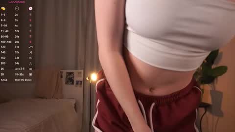 Snapshot of second_aid chatting on November 2025 05:02:01 PM Brenda online show from November 2025 05:02:01 PM