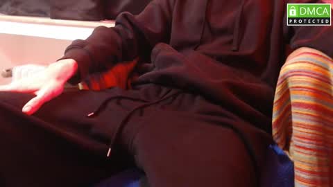 maybe Phil  online show from November 2025 07:05:02 PM