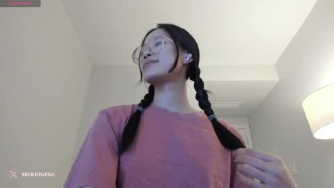 Snapshot of secretgirlfriendxo chatting on December 2024 11:45:01 AM Angela online show from December 2024 11:45:01 AM