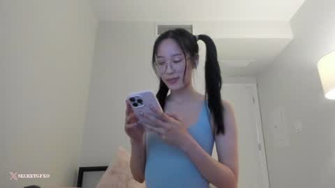 Snapshot of secretgirlfriendxo chatting on December 2024 08:44:02 AM Angela online show from December 2024 08:44:02 AM