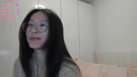 Snapshot of secretgirlfriendxo chatting on October 2025 12:41:02 AM Angela online show from October 2025 12:41:02 AM