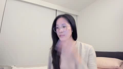 Angela online show from February 2026 05:45:01 AM