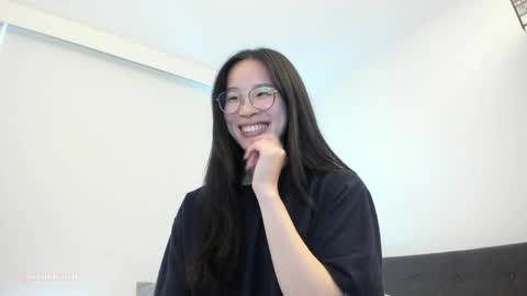 Angela online show from May 2026 02:28:01 AM