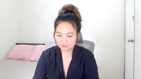 MILAN online show from February 2025 06:15:02 AM