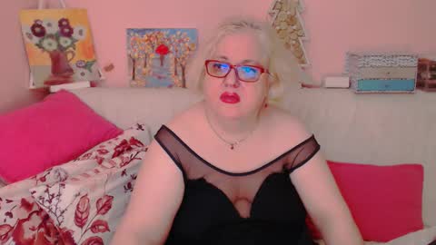 Alice online show from October 2025 07:59:01 PM