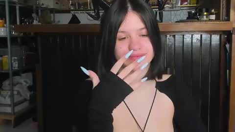 Snapshot of secretqueen_x chatting on February 2025 01:24:02 AM Anna online show from February 2025 01:24:02 AM