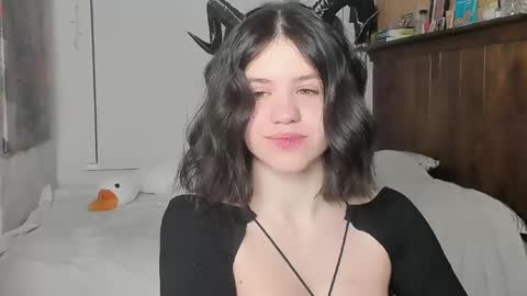 Snapshot of secretqueen_x chatting on February 2025 10:25:01 PM Anna online show from February 2025 10:25:01 PM