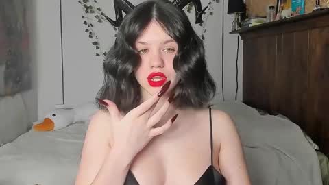 Snapshot of secretqueen_x chatting on February 2025 08:58:02 PM Anna online show from February 2025 08:58:02 PM
