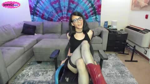Snapshot of secrets420 chatting on September 2025 09:25:02 PM Jasmine online show from September 2025 09:25:02 PM
