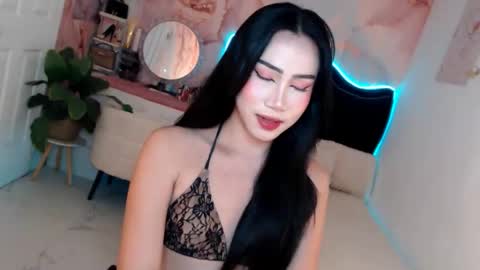 Snapshot of seductive_vana chatting on May 2026 11:14:02 PM Vanessa online show from May 2026 11:14:02 PM