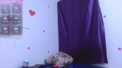 Estefany online show from November 2025 12:49:02 PM