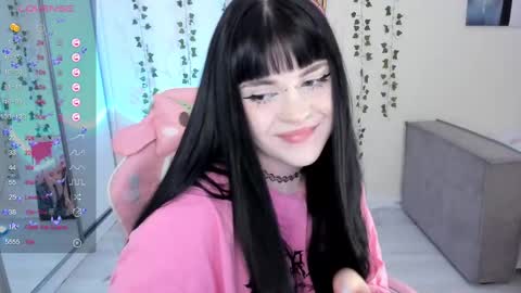 Snapshot of selena___cute chatting on March 2025 05:07:01 AM Selena online show from March 2025 05:07:01 AM