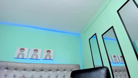 Selena online show from March 2025 10:09:01 AM