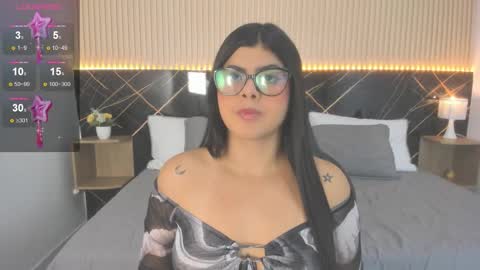 Snapshot of selena_diaz_ chatting on February 2026 02:29:01 AM Selena online show from February 2026 02:29:01 AM