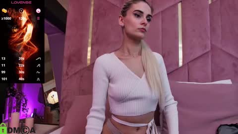 Selena online show from January 2026 06:38:01 AM