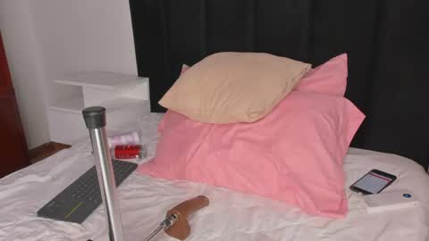 Snapshot of selenagomz chatting on April 2026 12:34:01 AM Selena online show from April 2026 12:34:01 AM