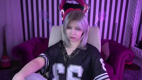 Snapshot of selenairis chatting on April 2026 07:01:01 AM selenairis online show from April 2026 07:01:01 AM